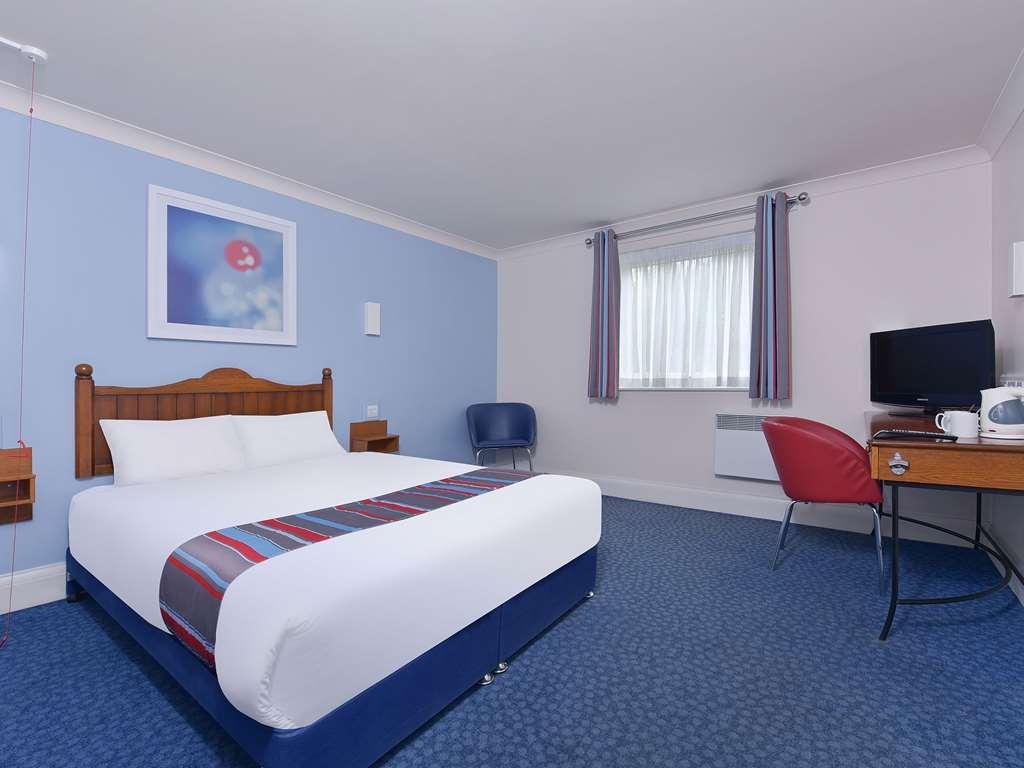 Celtic International Hotel Cardiff Airport Barry Room photo